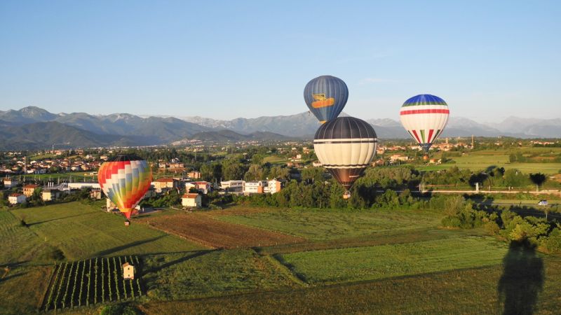 Mongolfiere Monregalese clima Aimo